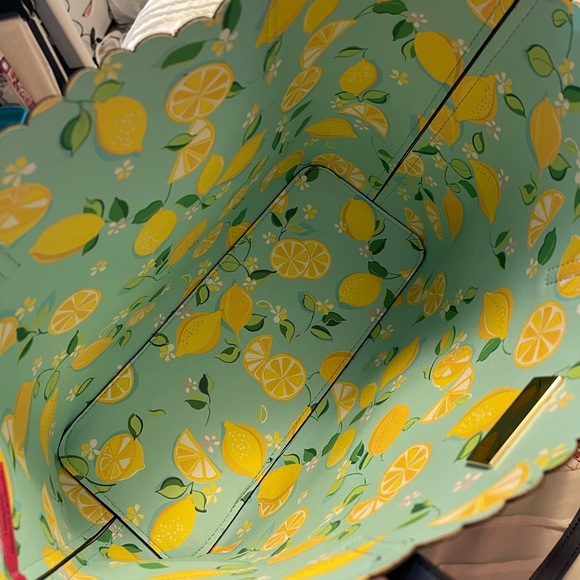 Trina Turk bag - Picture 2 of 2